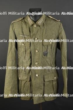 Vareuse allemande. German jacket.