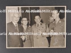 Ensemble sabre, documents et chemise de prisonnier du Colonel Leblanc des Chasseurs Ardennais. Set including sabre, documents and prisoner shirt of Colonel Leblanc from the Ardennes Chasseurs — photo 17