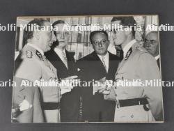 Ensemble sabre, documents et chemise de prisonnier du Colonel Leblanc des Chasseurs Ardennais. Set including sabre, documents and prisoner shirt of Colonel Leblanc from the Ardennes Chasseurs — miniature 19