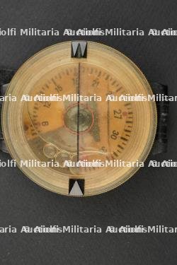Boussole de poigné. German Wrist compass. — photo 4