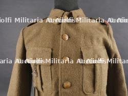 Ensemble veste et béret d'un Chasseur Ardennais prisonnier. Set including tunic and beret of a captured Ardennes Chasseur — photo 8