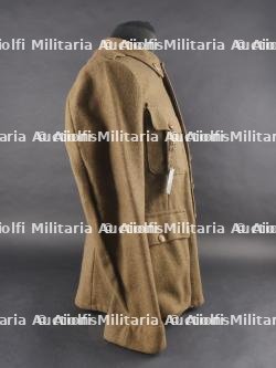 Ensemble veste et béret d'un Chasseur Ardennais prisonnier. Set including tunic and beret of a captured Ardennes Chasseur — photo 18