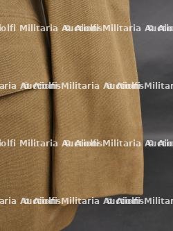 Tunique d'un Capitaine Commandant du 2e Chasseurs Ardennais. Tunic of a Commanding Captain from the 2nd Ardennes Chasseurs — photo 3