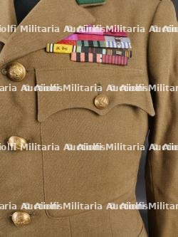 Tunique d'un Capitaine Commandant du 2e Chasseurs Ardennais. Tunic of a Commanding Captain from the 2nd Ardennes Chasseurs — photo 4