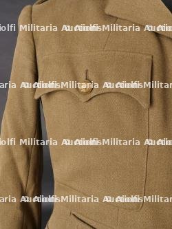 Tunique d'un Capitaine Commandant du 2e Chasseurs Ardennais. Tunic of a Commanding Captain from the 2nd Ardennes Chasseurs — photo 9