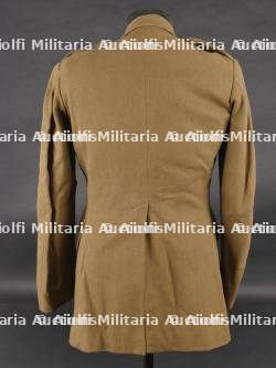 Tunique d'un Capitaine Commandant du 2e Chasseurs Ardennais. Tunic of a Commanding Captain from the 2nd Ardennes Chasseurs — miniature 15