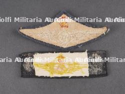 Lot de l'aviateur belge et RAF Willy Lorent dont veste et insignes. Set belonging to Belgian aviator and RAF member Willy Lorent including tunic and insignia — miniature 7