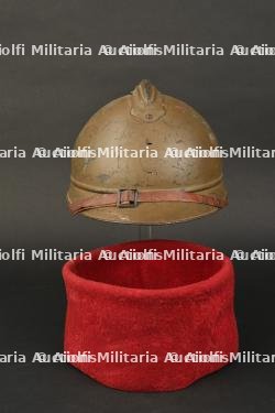 Ensemble de coiffures des troupes d'Afrique. — miniature 1