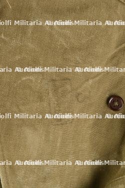 Ensemble d'uniformes divers. — photo 2