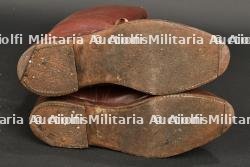 Ensemble d'uniformes. — miniature 4