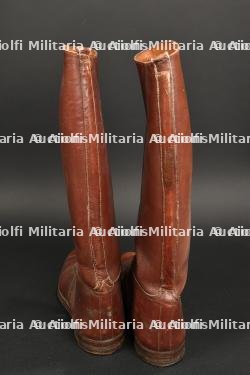 Ensemble d'uniformes. — miniature 5