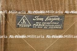 Ensemble d'uniformes. — miniature 9