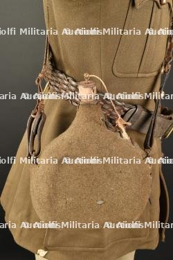 Ensemble d'uniformes. — photo 18