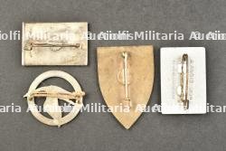 Ensemble d'insignes divers. — miniature 2