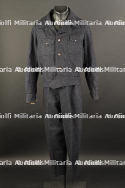 Ensemble d'uniformes Jofta.