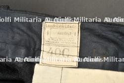 Ensemble d'uniformes Jofta. — miniature 3