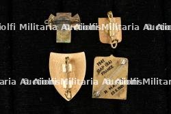 Ensemble d'insignes des Centres de Jeunesse. — photo 2