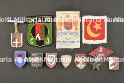 Ensemble d'insignes divers.
