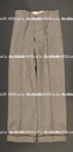 Ensemble d'uniformes du personne féminin sous Vichy. — photo 5