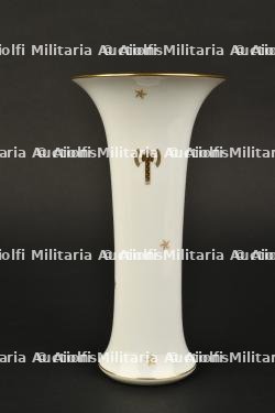 Vase de Sèvres Vichy.