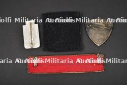 Ensemble d'insignes du Groupement 2. — miniature 2