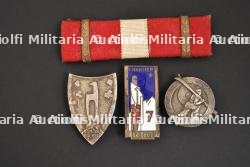 Ensemble d'insignes du Groupement 7. — photo 1