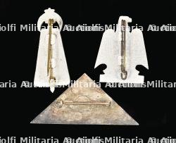 Ensemble d'insignes du Groupement 9. — miniature 2
