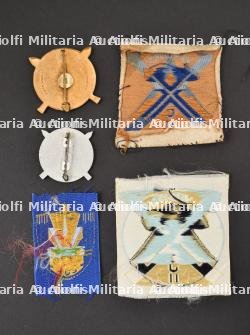 Ensemble d'insignes du Groupement 11. — miniature 2