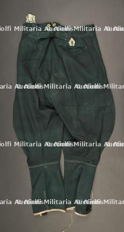 Ensemble d'uniformes des Chantiers. — photo 4