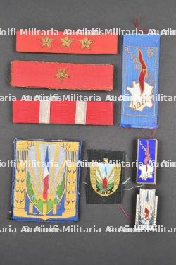 Ensemble d'insignes du Groupement 5 — photo 1