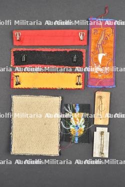 Ensemble d'insignes du Groupement 5 — miniature 2