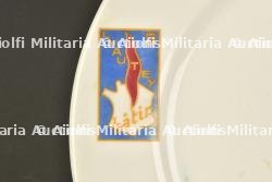 Assiettes souvenir du Groupement 5. — miniature 4