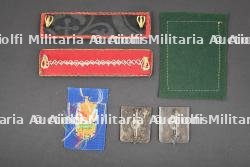 Ensemble d'insignes du Groupement 21. — miniature 2