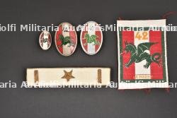 Ensemble d'insignes du Groupement 42.