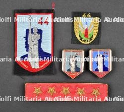 Ensemble d'insignes du Groupement 44.