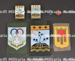 Ensemble d'insignes de l'Ecole et du Commissariat Régionale d'Auvergne.