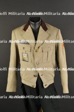 Ensemble d'uniformes des Chantiers. — miniature 11