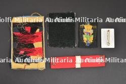 Ensemble d'insignes du Groupement 18. — miniature 2