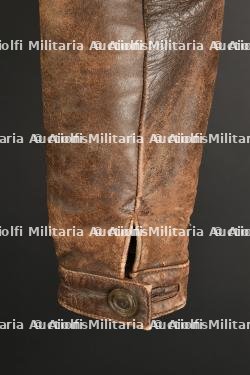 Blouson en cuir des Chantiers. — miniature 5