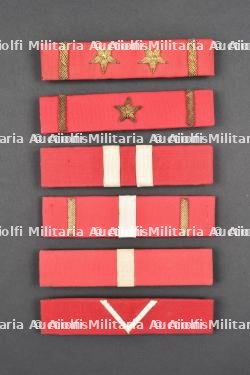 Ensemble de barrettes de grades.