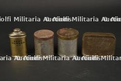 Boites de ration britannique.