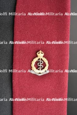 Tenue de gala du Royal Medical Corps. — miniature 9