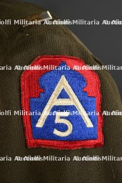 Vareuse d'officier de la 5ème Armée US. — miniature 8