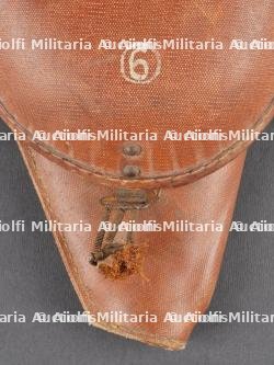 Etui de Nambu de prise. Captured Nambu pistol holster — photo 3