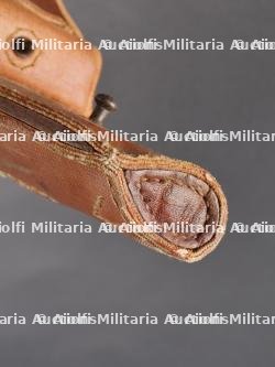 Etui de Nambu de prise. Captured Nambu pistol holster — photo 13