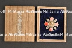 Médaille des blessés en boite.