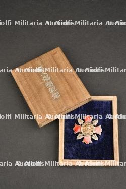 Médaille des blessés en boite. — photo 3