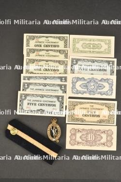 Billets de banque japonais.