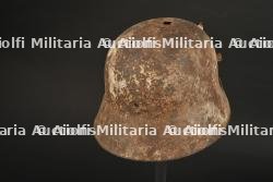 Casque WWI impacté. — miniature 4