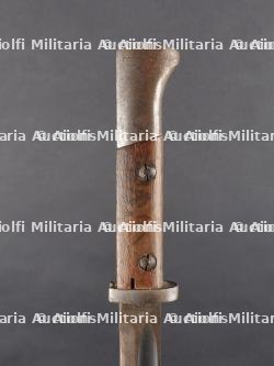 Lot de 4 baïonnettes et un fourreau. Lot of 4 bayonets and one scabbard — miniature 15